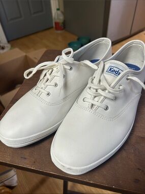 Keds champion  White Low-Top Lace-Up Sneakers women’s 13 wide
